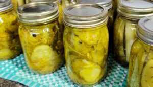 bread and butter pickles in pint jars